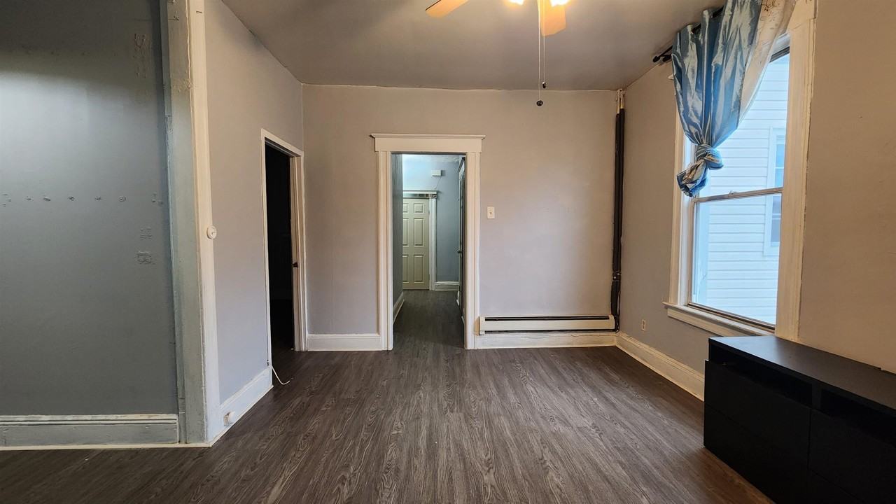 75A Clifton Pl #2 - Photo 3 of 12