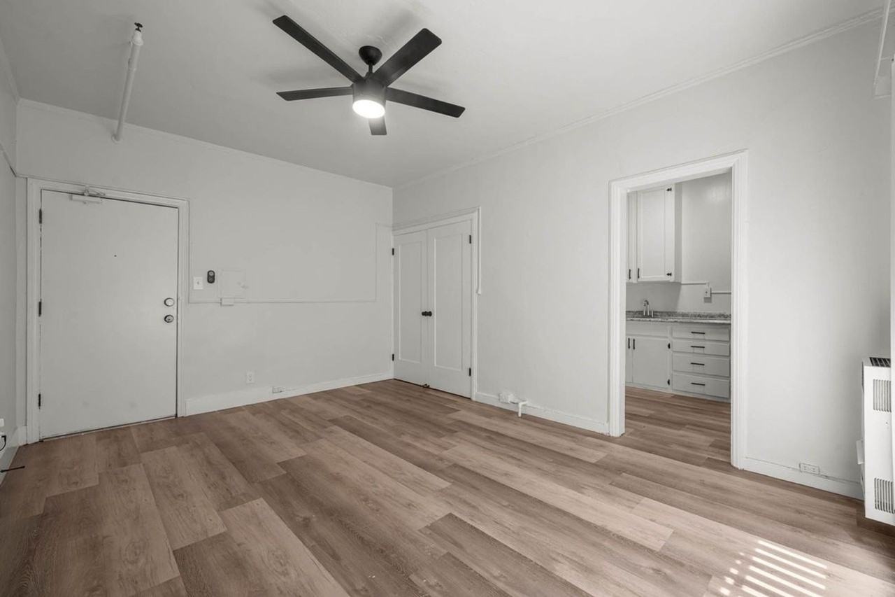 1812 W 5th Street - Photo 6 of 13