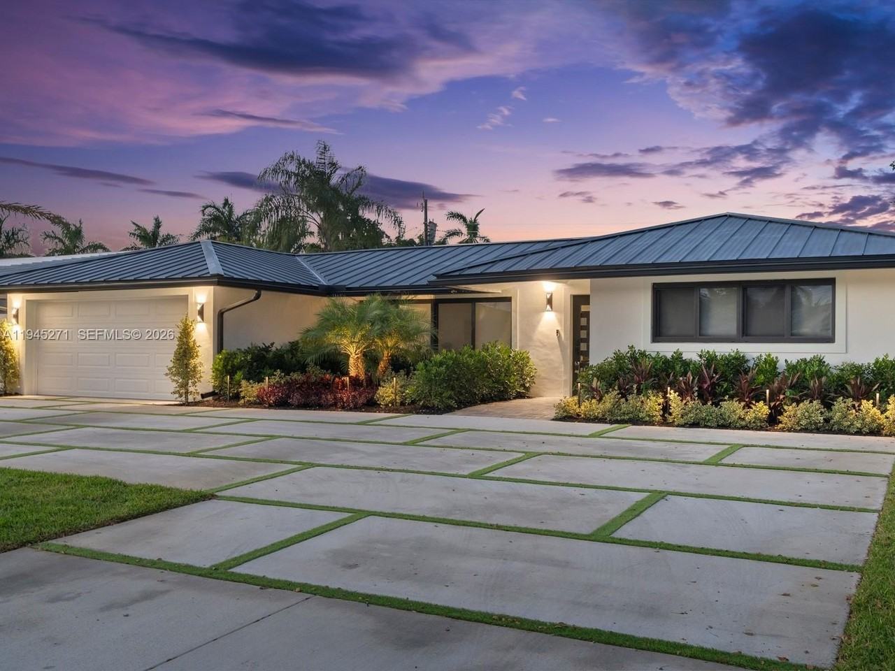 511 Se 14th St #1 - Photo 3 of 20