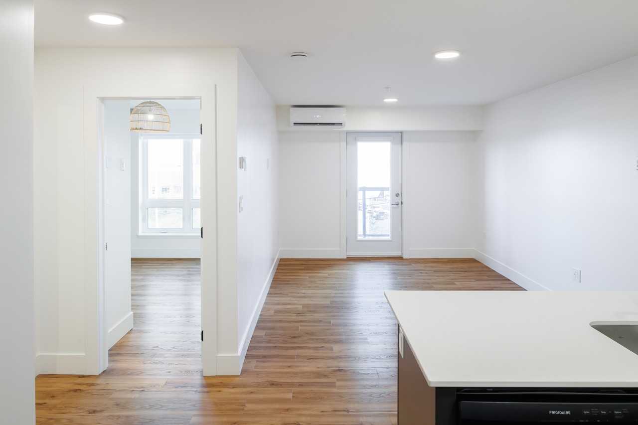 213 Simmons Avenue - Photo 4 of 10