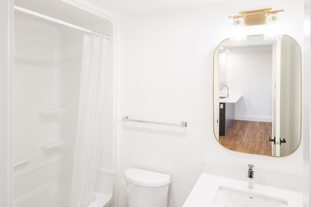 213 Simmons Avenue - Photo 7 of 10