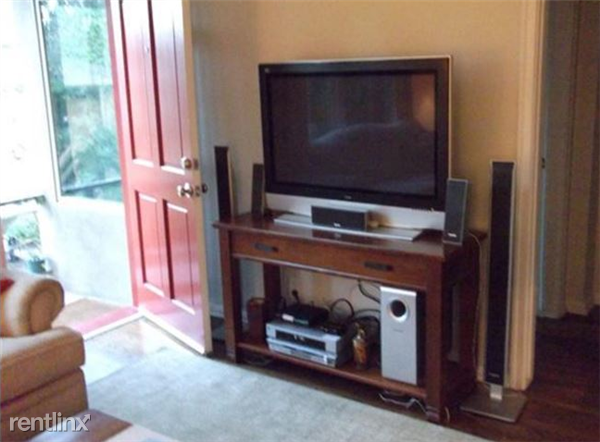 Los Feliz Blvd & Via Arbolada - Photo 2 of 9