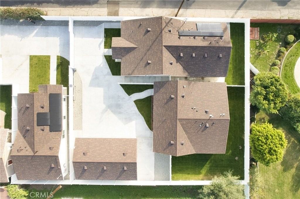 831 N Sunflower Ave - Photo 3 of 33