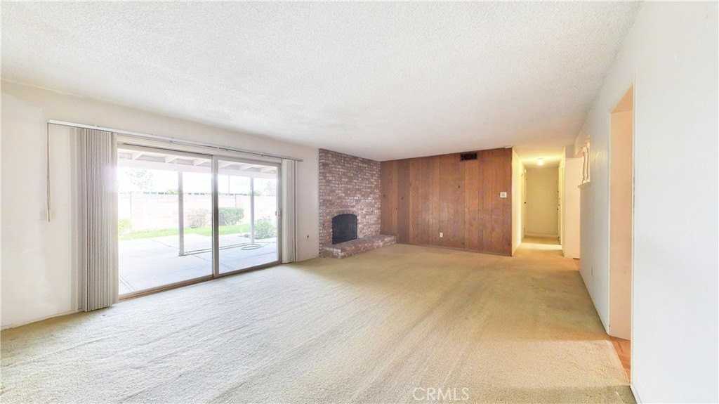 6731 Killarney Ave - Photo 4 of 34