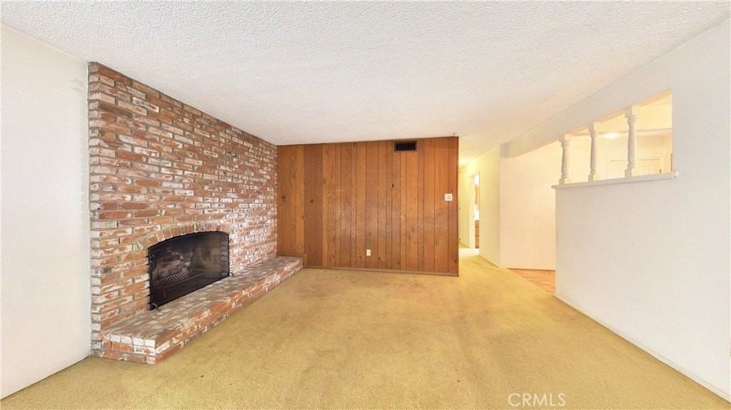 6731 Killarney Ave - Photo 5 of 34