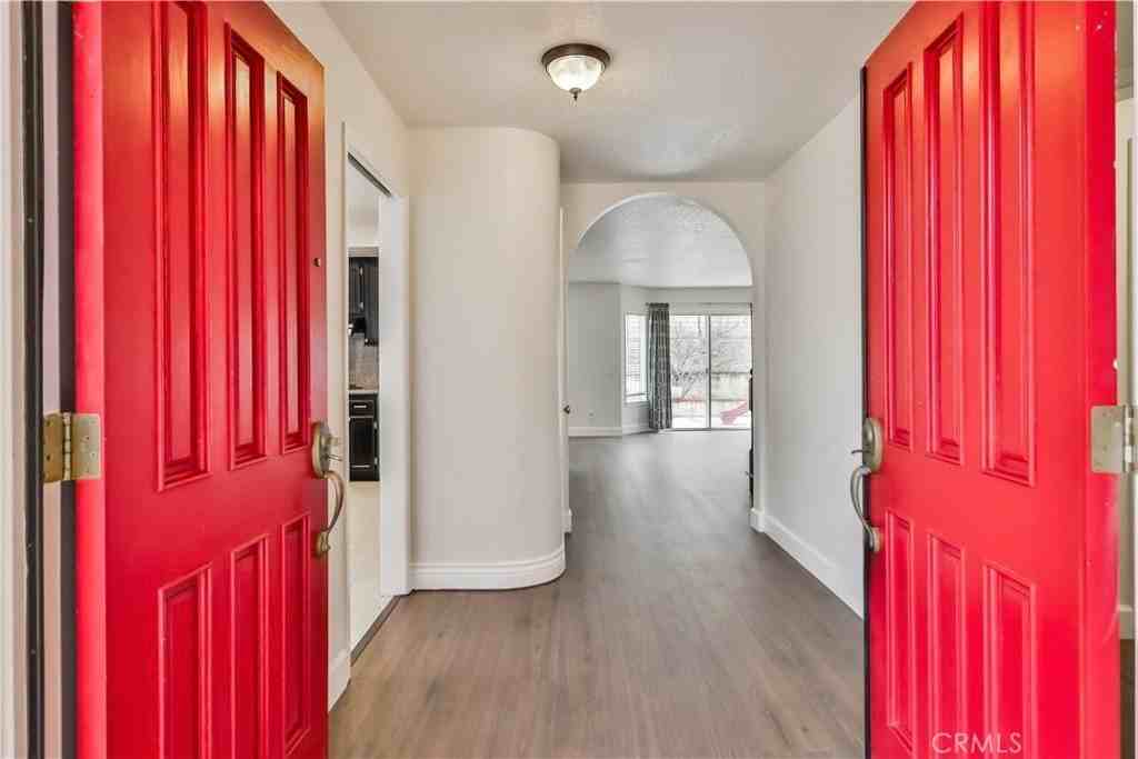 19908 Lisa Ln - Photo 2 of 50