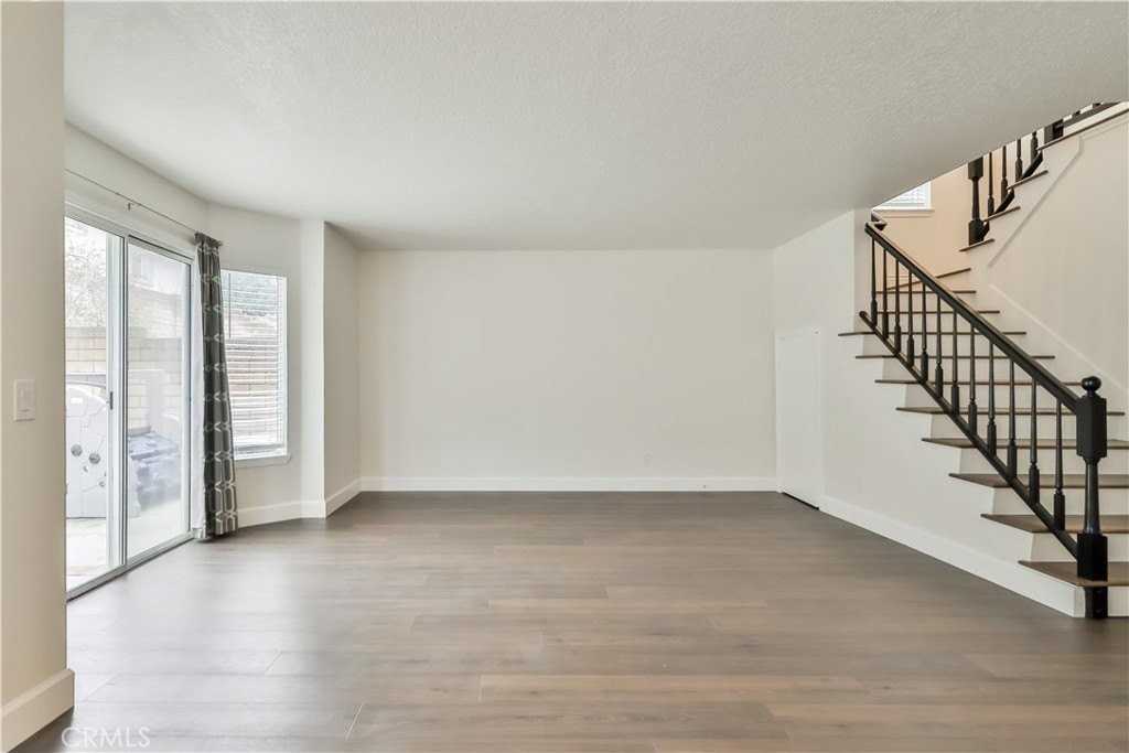 19908 Lisa Ln - Photo 4 of 50