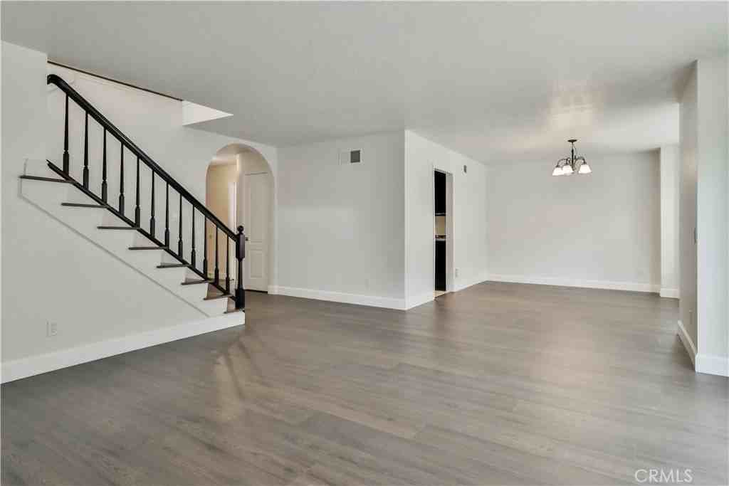 19908 Lisa Ln - Photo 5 of 50