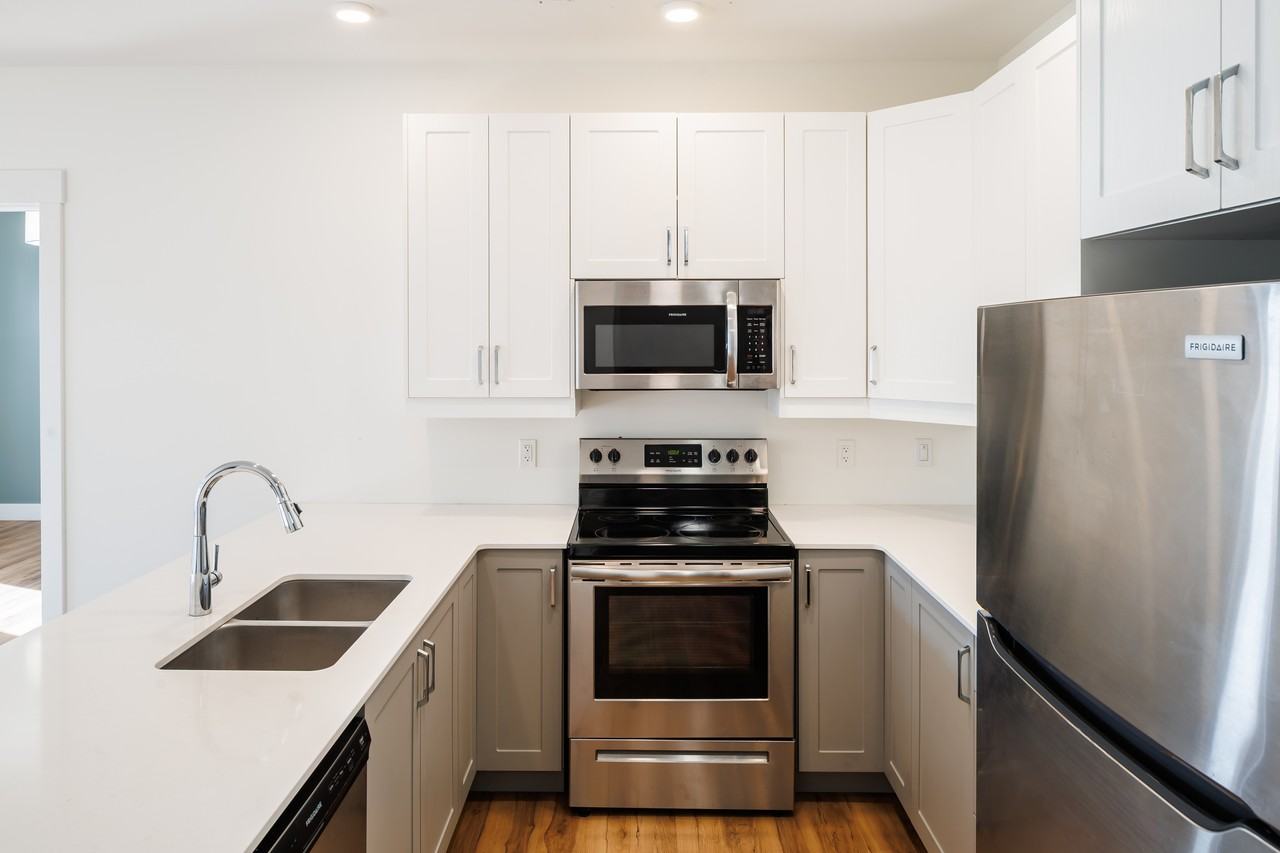 76 Kensington Road - Photo 2 of 16