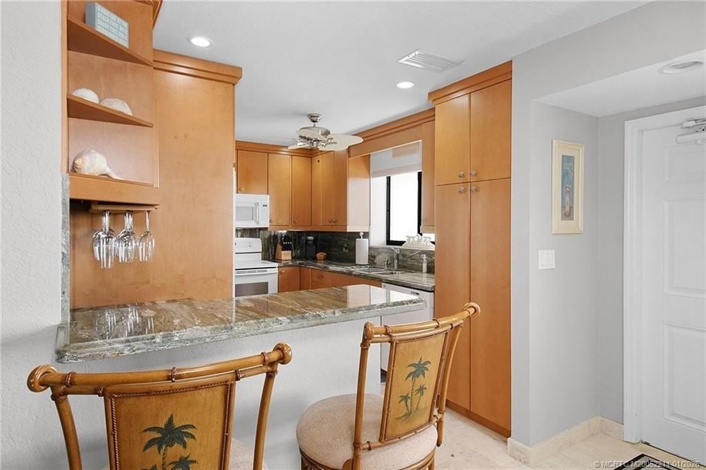 2375 Ne Ocean Blvd Apt E402 #E402 - Photo 7 of 50