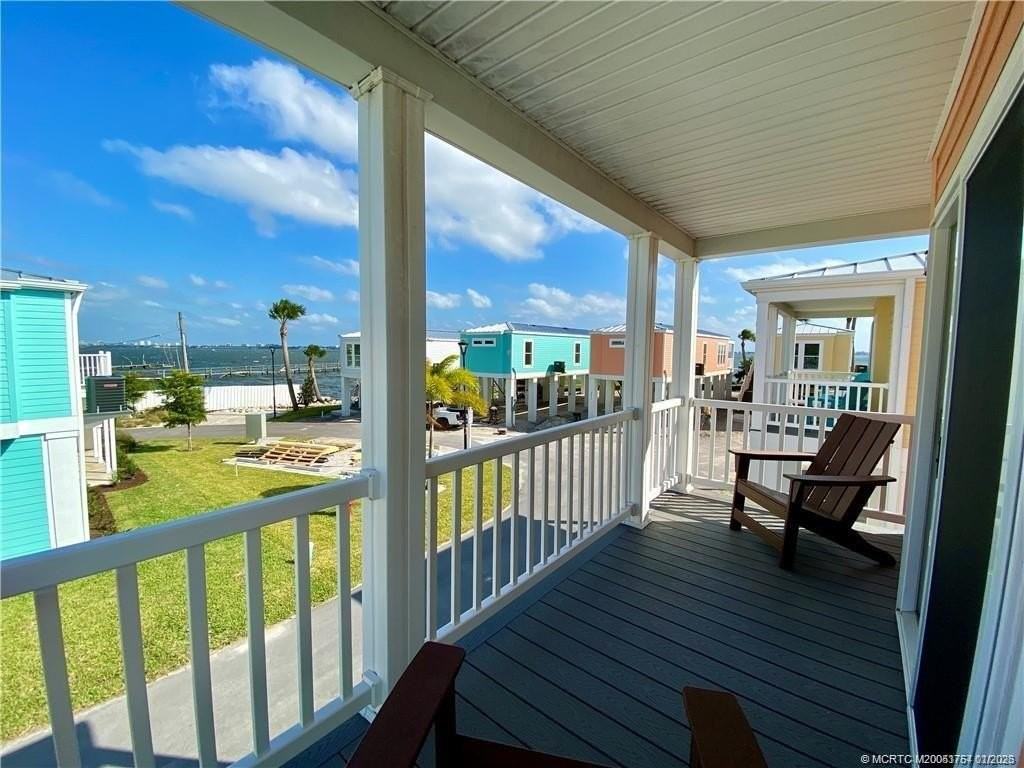 2646 Ne Pelican Way - Photo 3 of 50