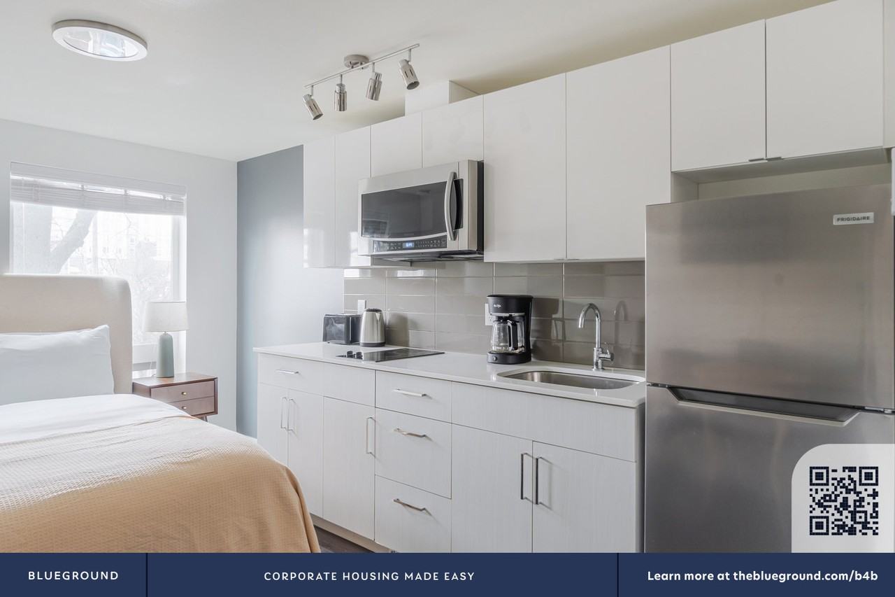 5001 Brooklyn Ave Ne #916 - Photo 6 of 21