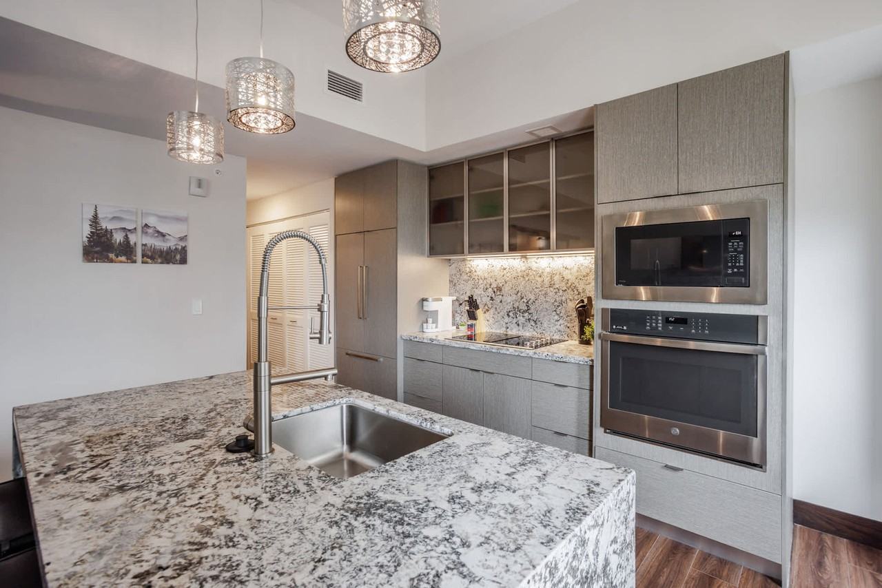 1 W 4th St #1223671P - Photo 6 of 14