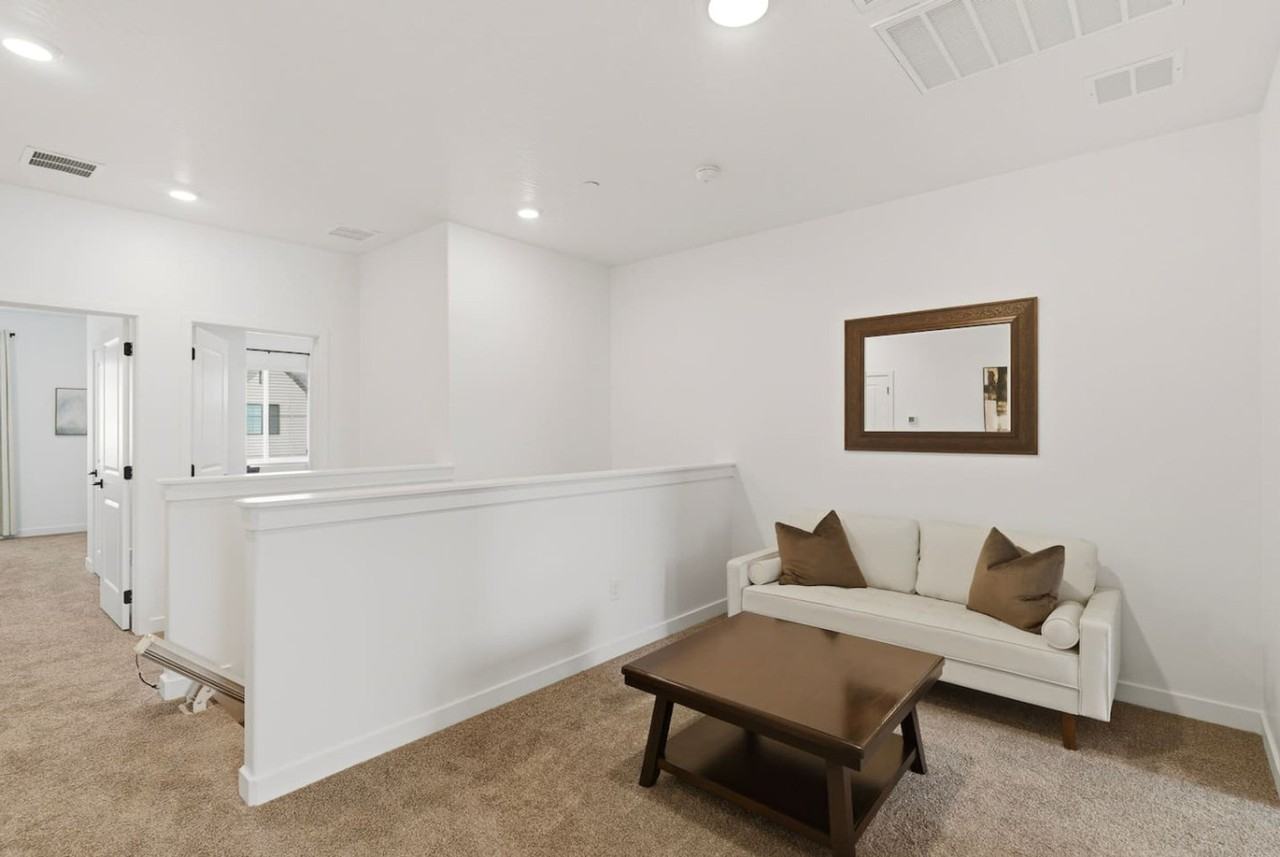 1705 S Ripple Rock Dr #1373716P - Photo 4 of 50