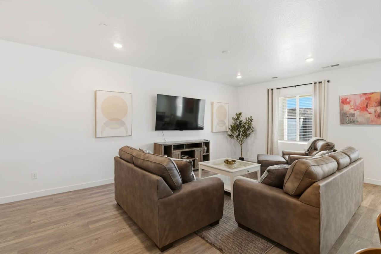 1705 S Ripple Rock Dr #1373716P - Photo 6 of 50