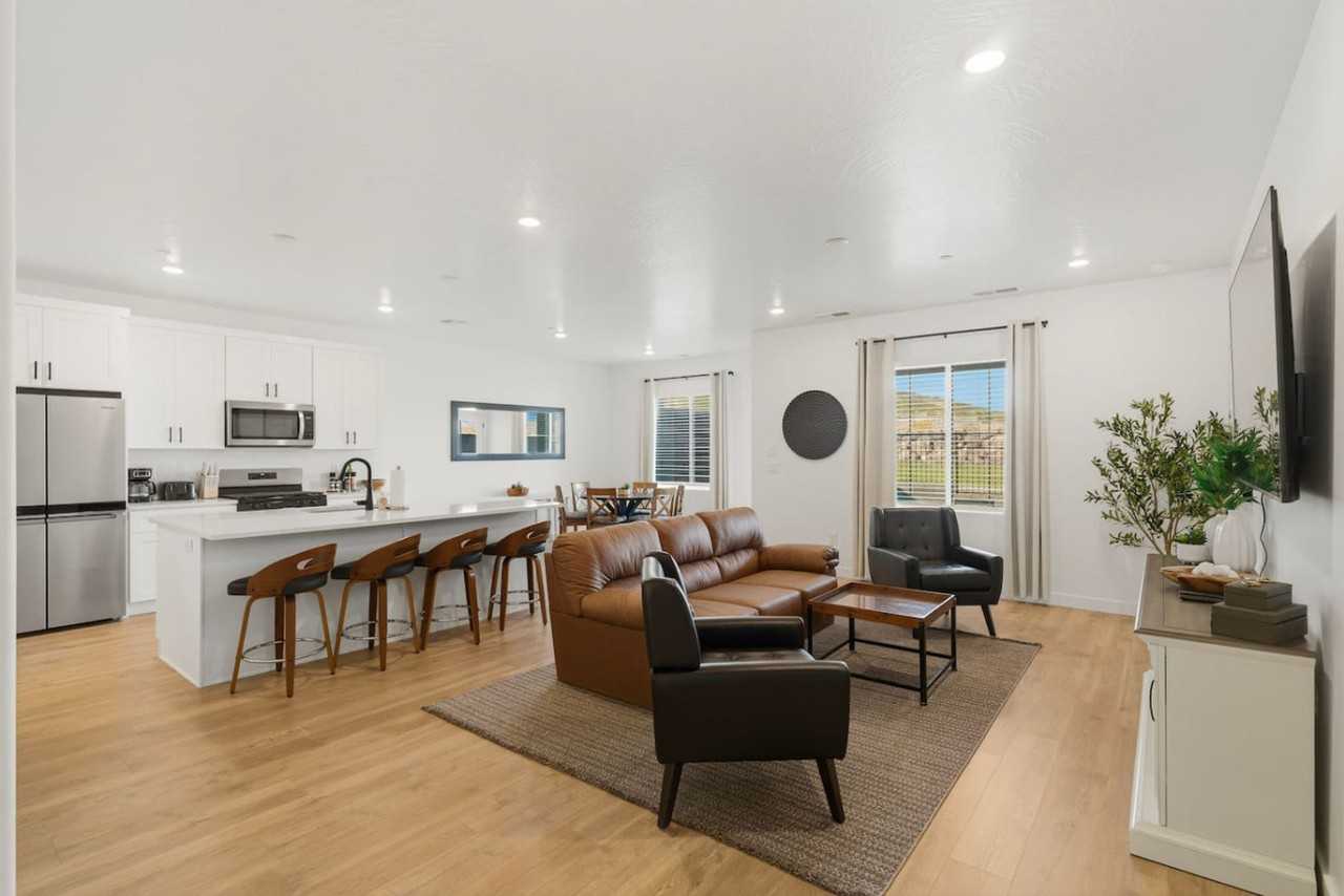 1702 S Ripple Rock Dr #1373715P - Photo 6 of 50