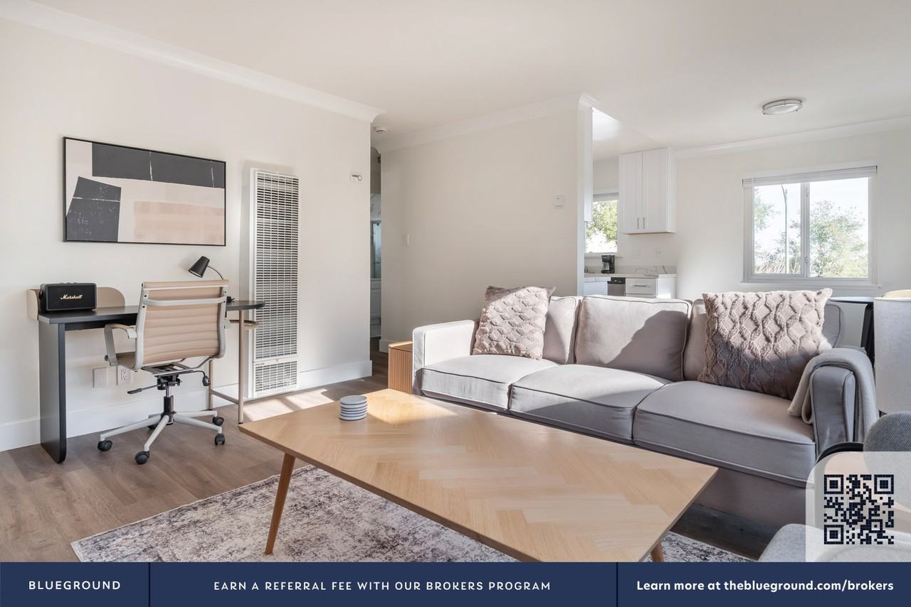 15 S Broadway #2132 - Photo 5 of 23