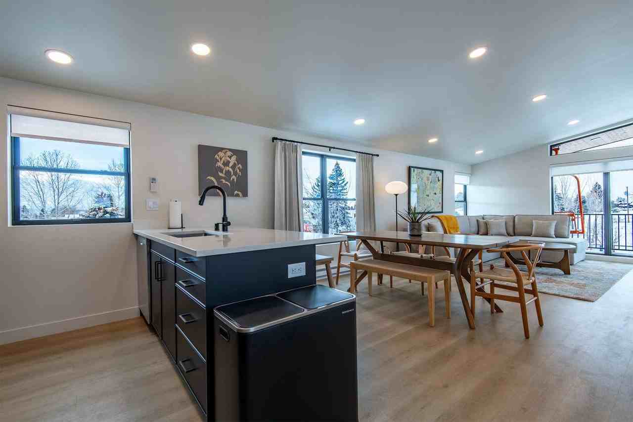 27 S 4th St #1387455P - Photo 6 of 50