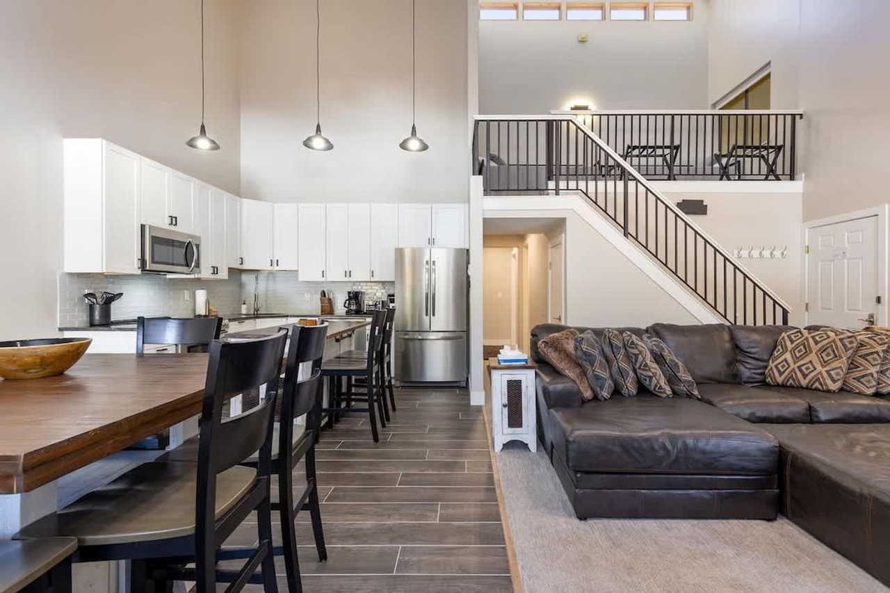 815 Columbine Dr #1387665P - Photo 2 of 28