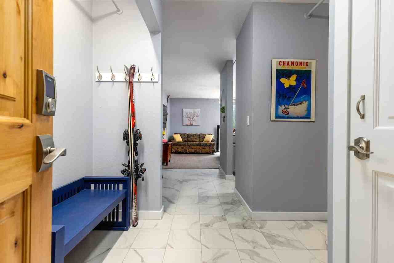 110 S Park Ave #1387655P - Photo 5 of 19