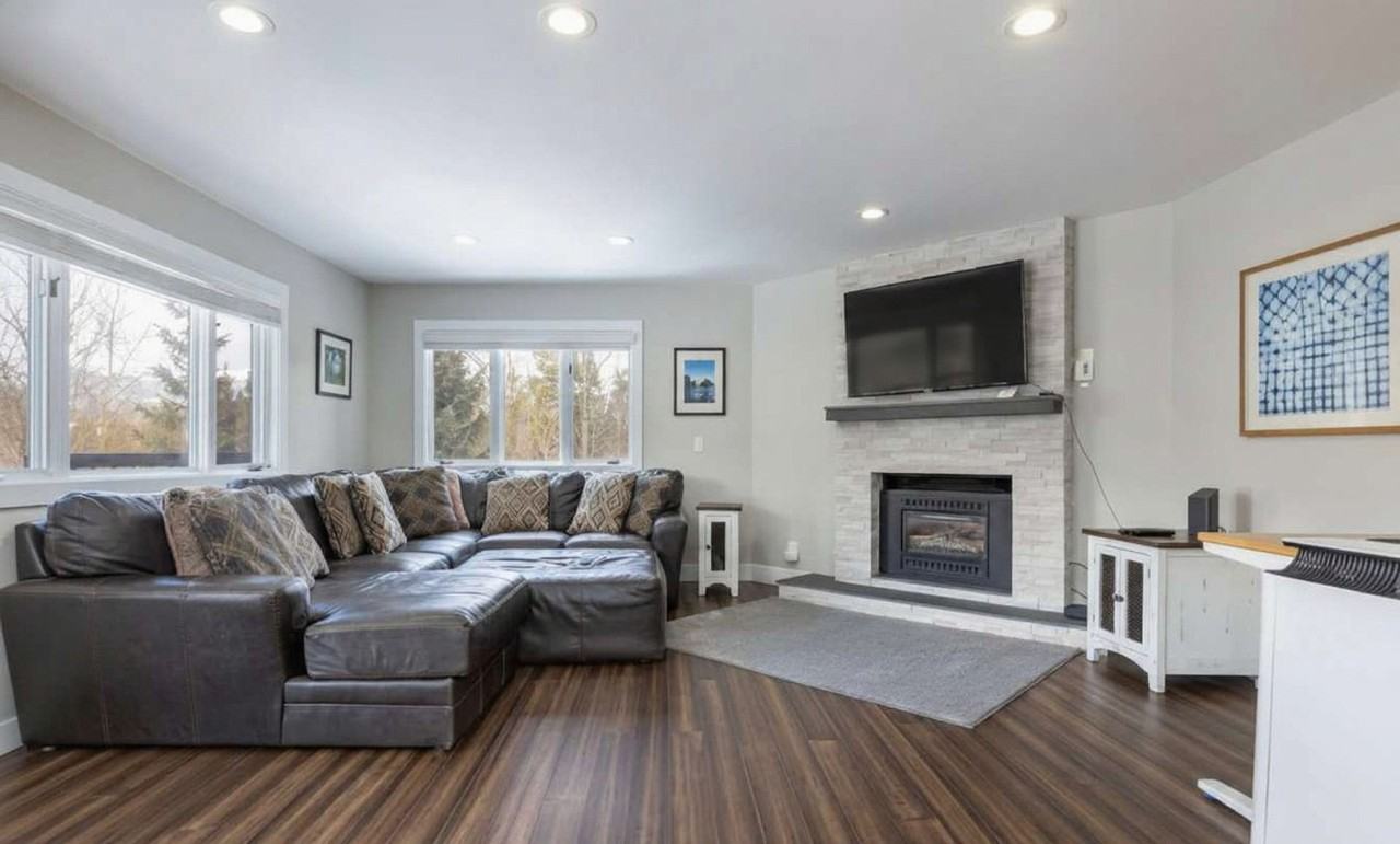 290 Broken Lance Dr #1387670P - Photo 3 of 28