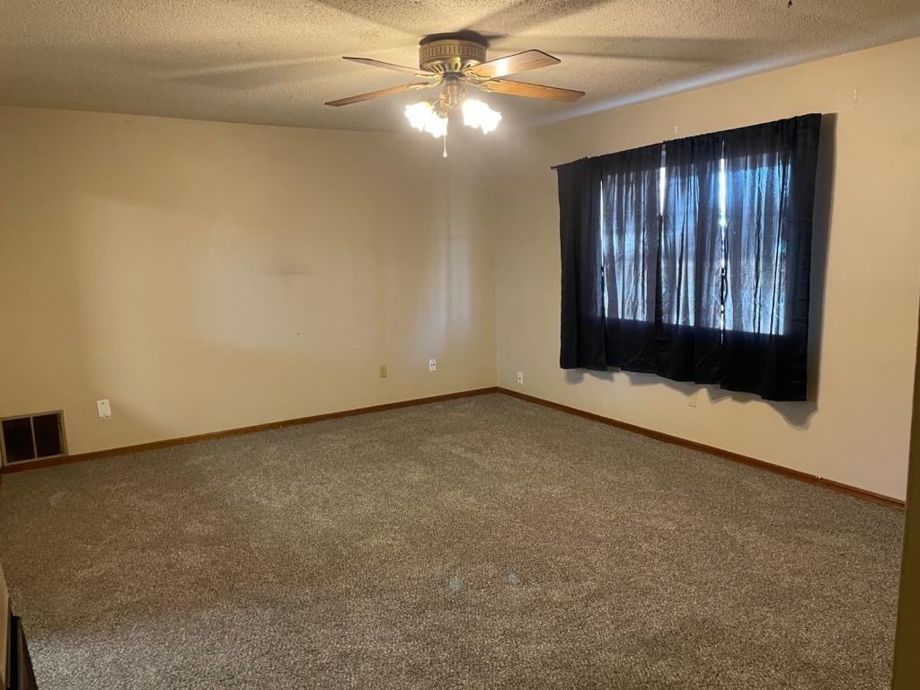 1703 N 10th St - Photo 2 of 14