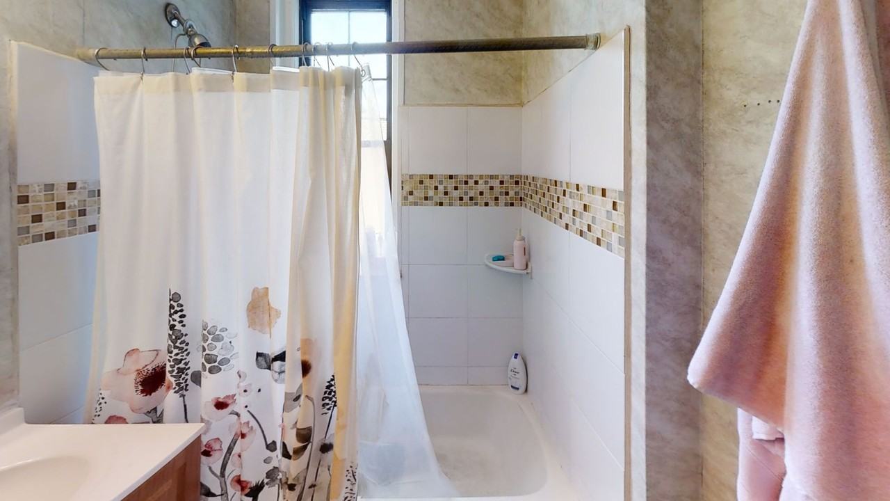 6 Sutherland Rd #41 - Photo 4 of 9