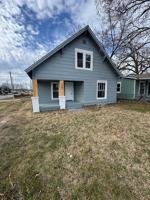 featured image of 1501 N Farmer Ave