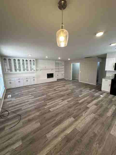 2629 North Sterling Avenue - Photo 4 of 15