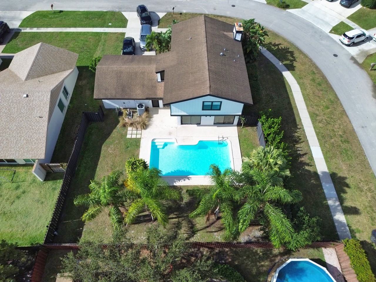 760 Windtree Way - Photo 2 of 51