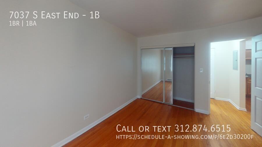 7037 S East End Ave #1B - Photo 2 of 8