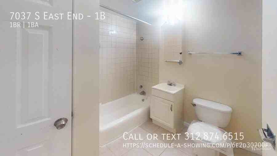 7037 S East End Ave #1B - Photo 7 of 8