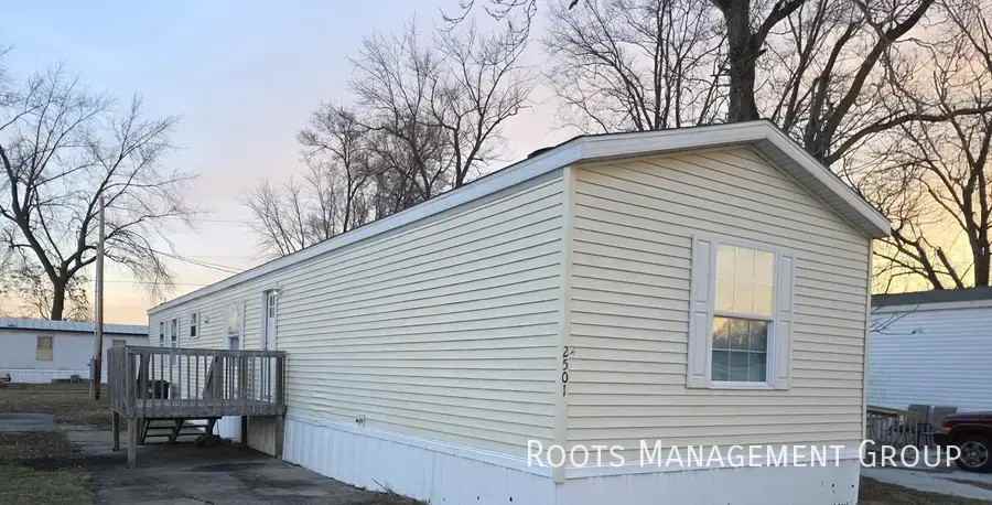 2501 Chestnut St #2501C