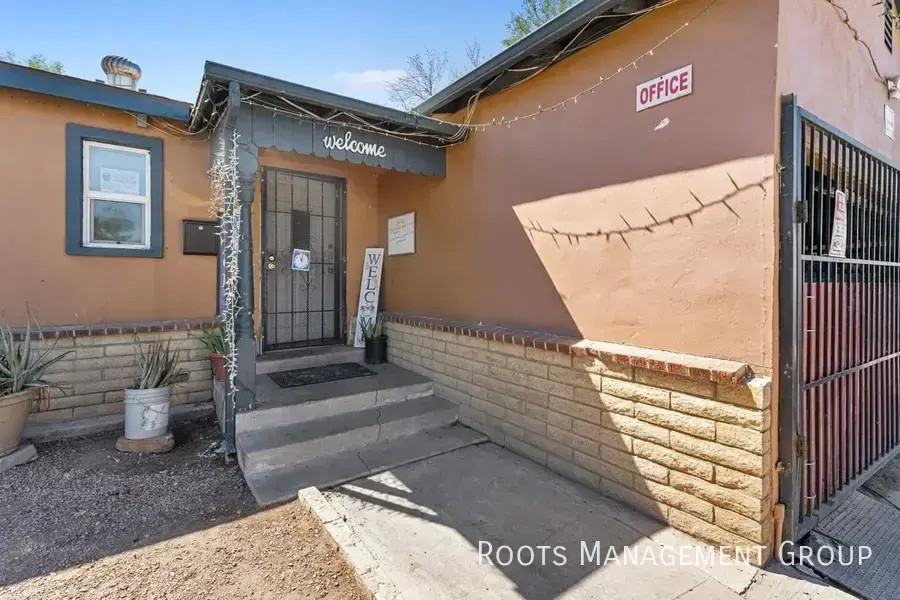 3105 W Van Buren St - Photo 6 of 11