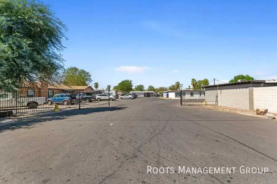 3105 W Van Buren St - Photo 7 of 11