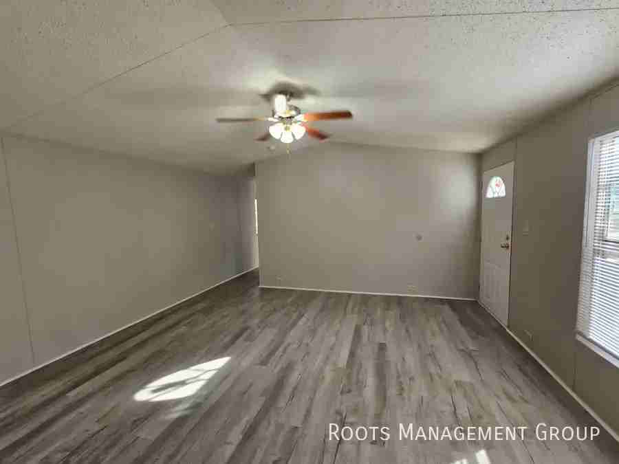 7 Mark Dr #7 - Photo 4 of 12