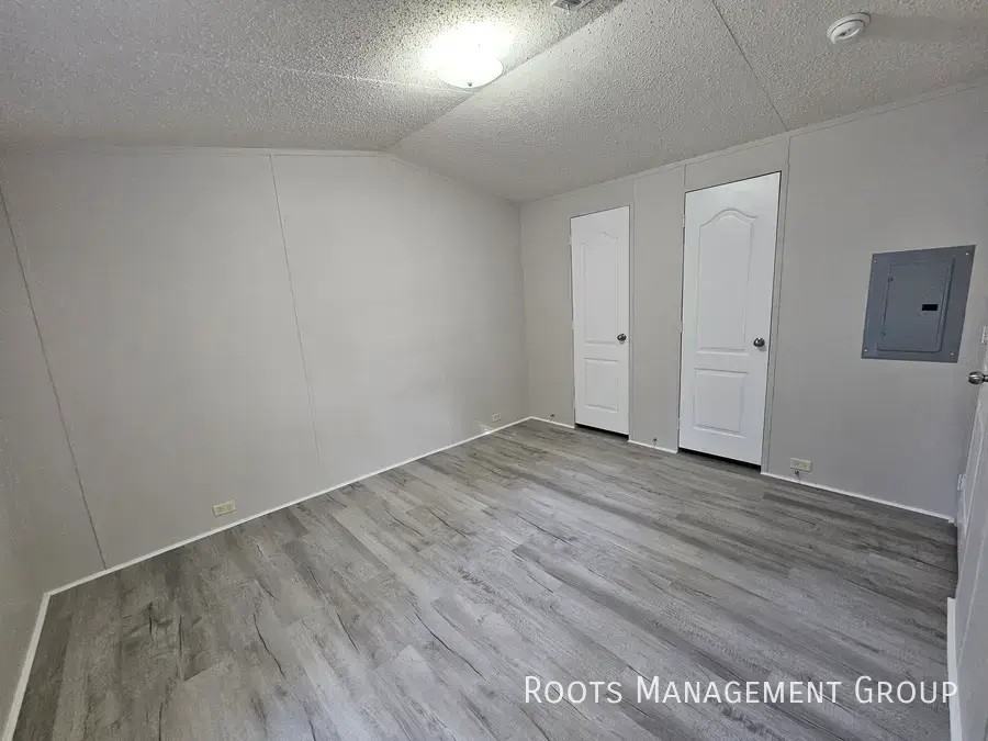 7 Mark Dr #7 - Photo 7 of 12