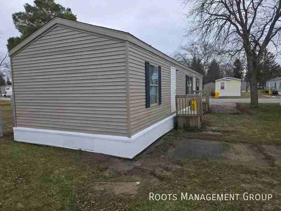 2679 Apollo Dr - Photo 2 of 16