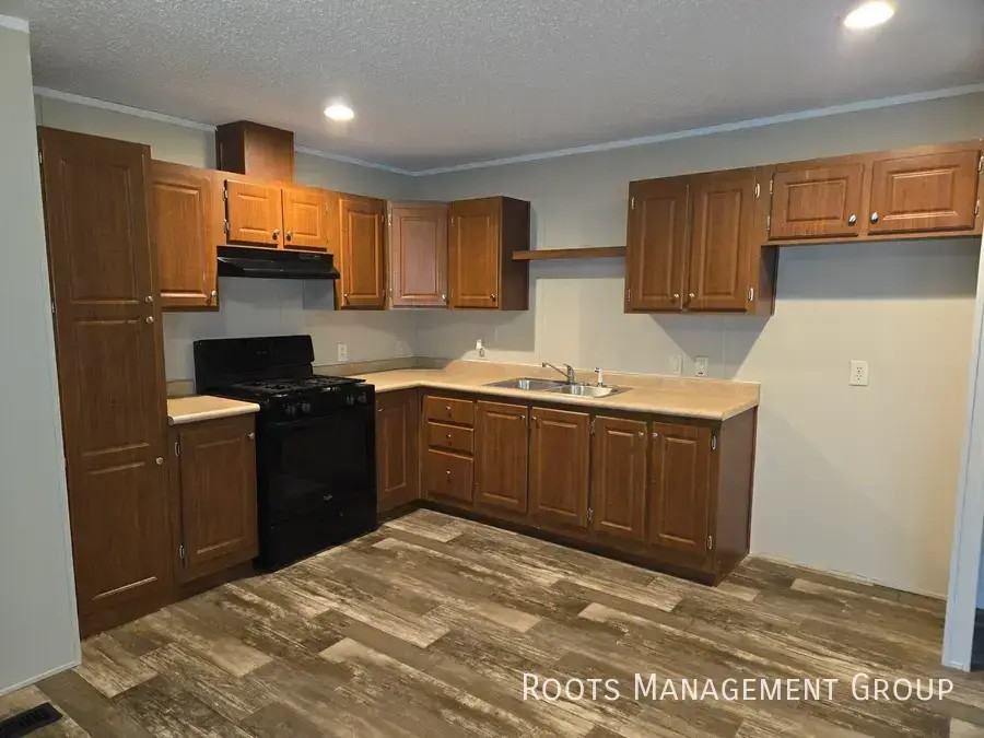 2679 Apollo Dr - Photo 6 of 16