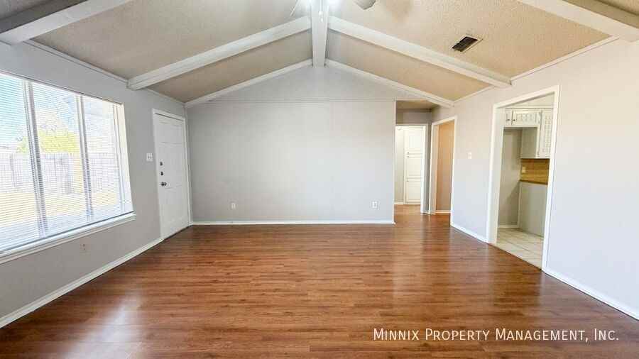 2112 78th St - Photo 3 of 23