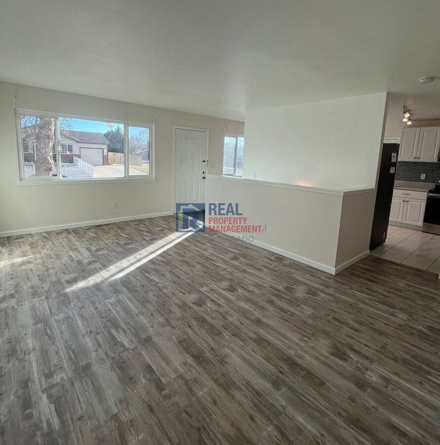 918 Mesa Ct - Photo 5 of 18