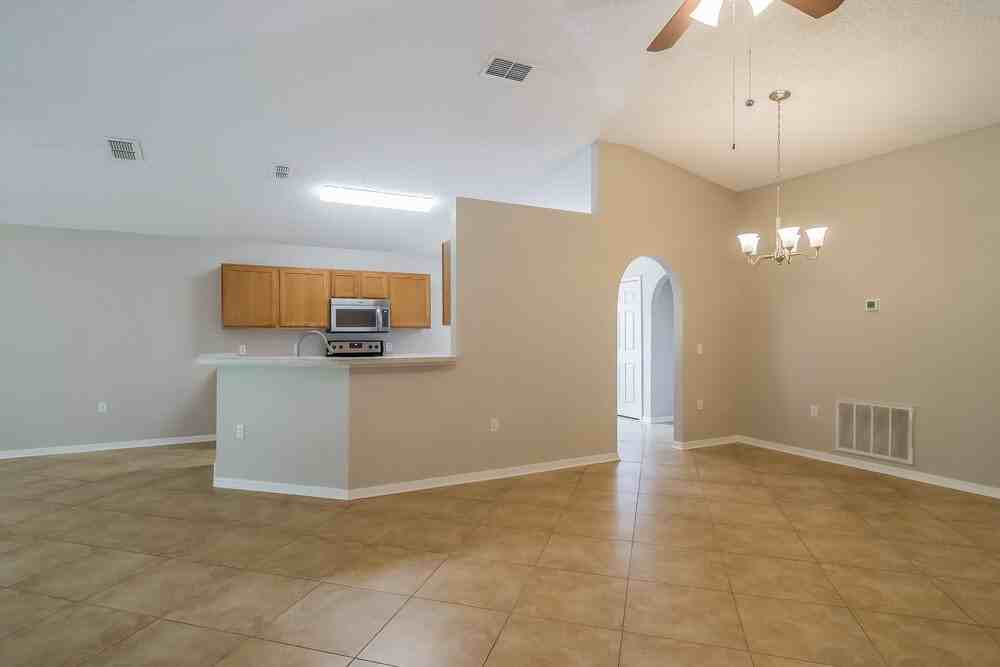 3192 Carlotta Rd - Photo 3 of 15