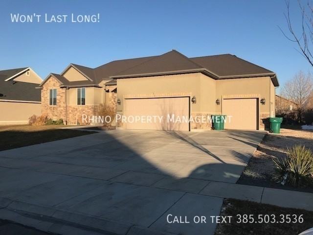 2348 S 2975 W - Photo 2 of 28