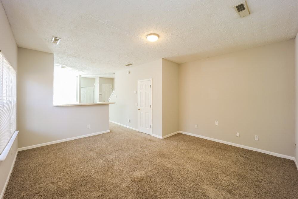 6055 Camden Forrest Dr - Photo 4 of 21