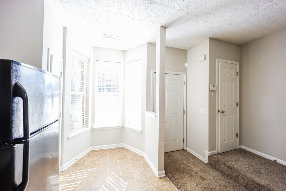 6055 Camden Forrest Dr - Photo 5 of 21