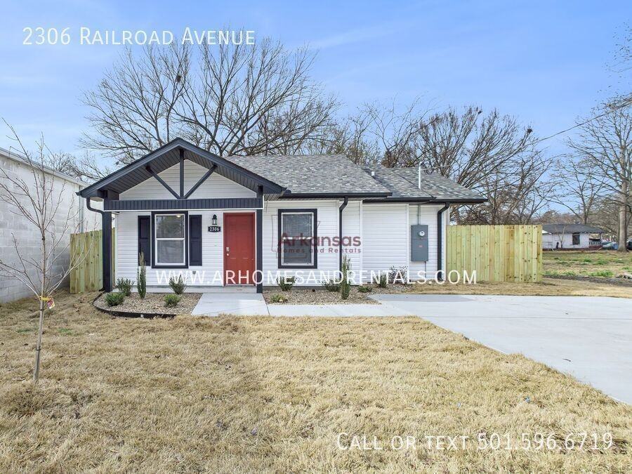 2306 Railroad Ave