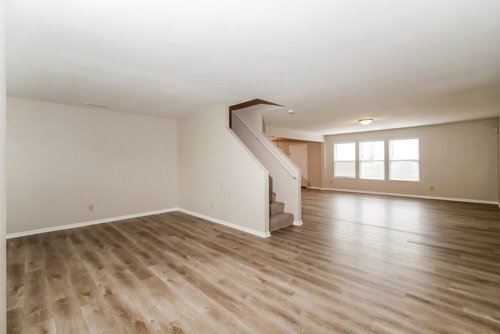 2450 Autumn Rd - Photo 6 of 17