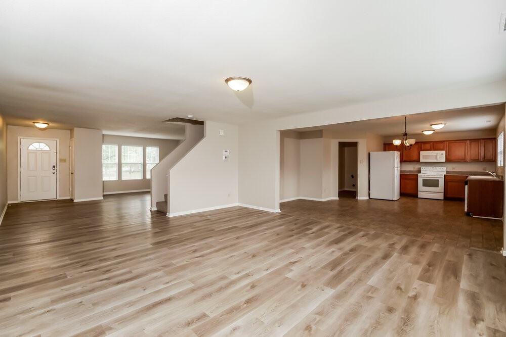 2450 Autumn Rd - Photo 7 of 17