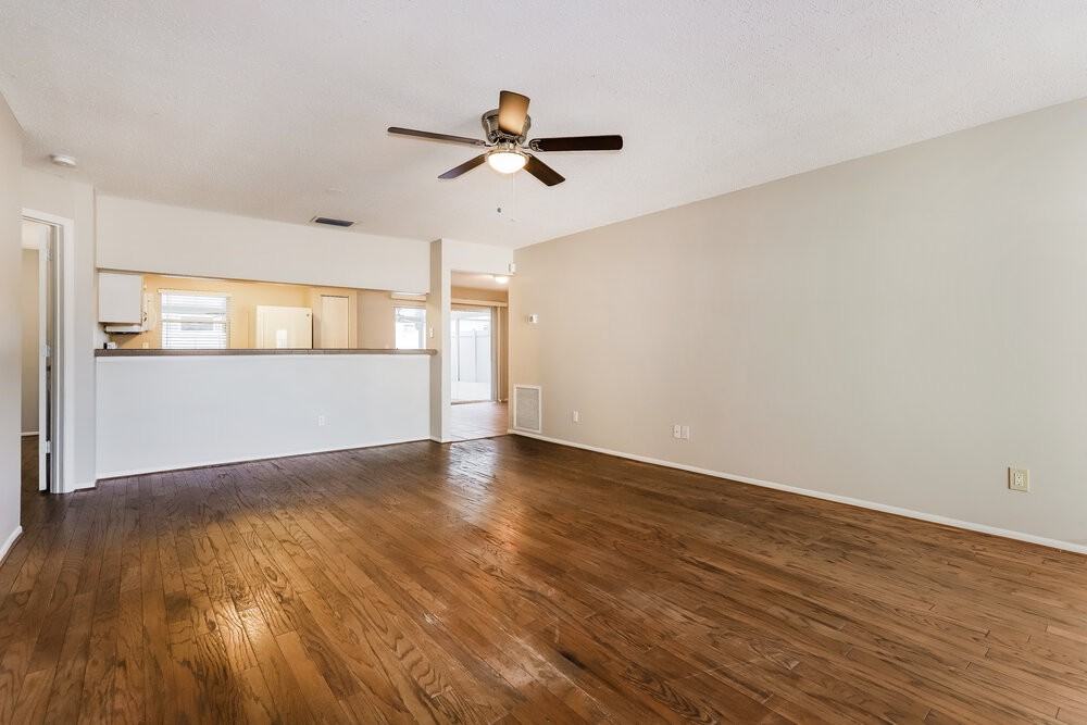 1909 Chablis Ct - Photo 3 of 16