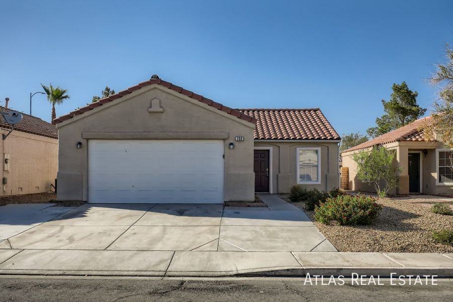 732 Moonlight Mesa Dr - Photo 2 of 20